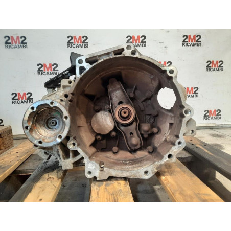 Complete Manual Transmission VOLKSWAGEN CADDY 3rd Series LXY 5-Speed Manual CAYD Diesel 1598 (04-10)