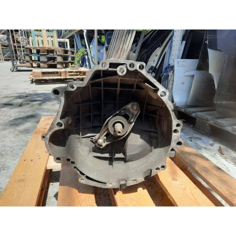 Complete manual transmission Audi A4 Avant (8ED) BRE 140HP 01X300044EX BRE Diesel 1968 (04-08)