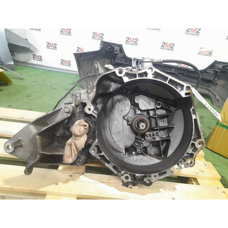 Complete manual transmission Opel Insignia Sedan Gasoline 1598 (08-17)