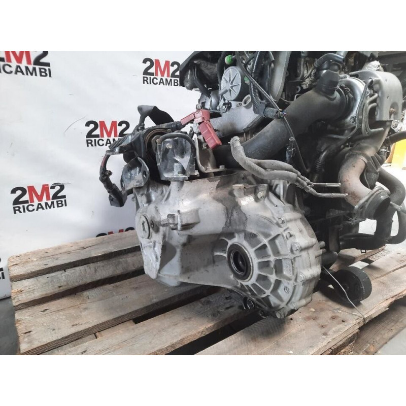 COMPLETE MANUAL TRANSMISSION MAZDA 6 S. WAGON 2nd SERIES A6011701XH DIESEL 1998 (0813)