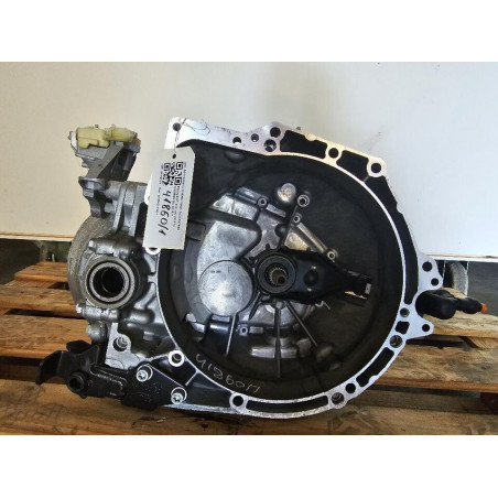 Manual Transmission PEUGEOT 308 SW 9811243810 DV5RD 1631737680 DV5RD/YH01 Diesel 1499cc (2015-2017)