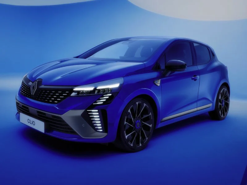 Renault Clio 2025: La Compatta Francese Si Rinnova con Eleganza e Tecnologia